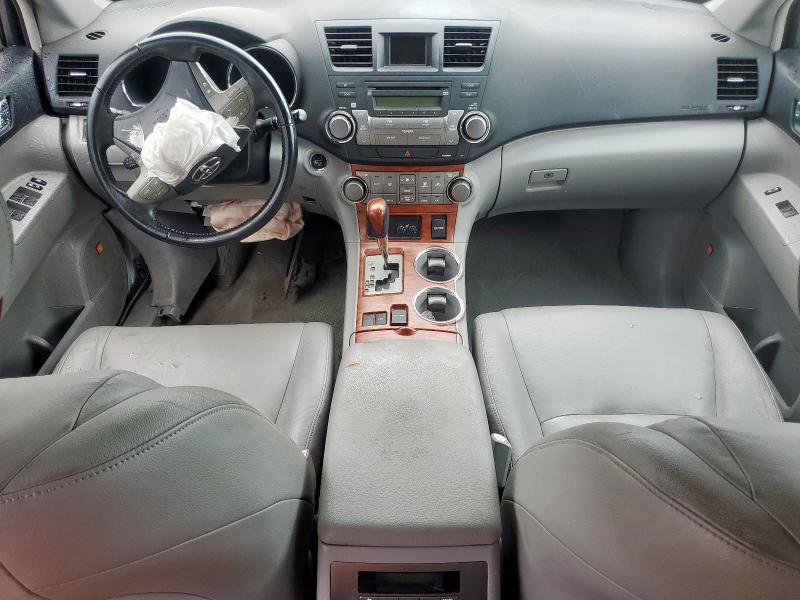 Photo 8 from auction – 2010 TOYOTA HIGHLANDER LIMITED with VIN JTEYK3EH0A2097280