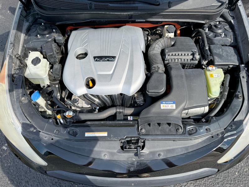 Photo 7 from auction – 2012 HYUNDAI SONATA HYB with VIN KMHEC4A48CA039340