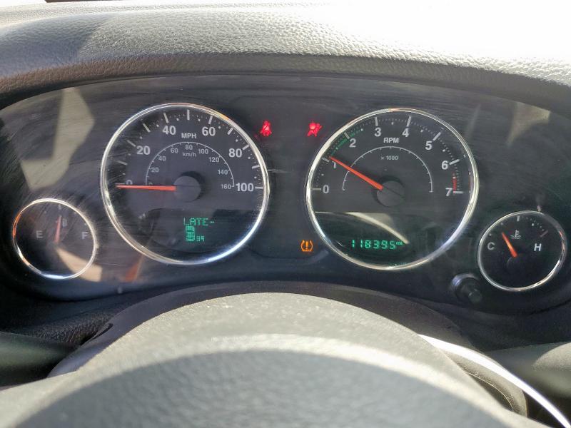 Photo 9 from auction – 2015 JEEP WRANGLER U with VIN 1C4BJWDG0FL697032
