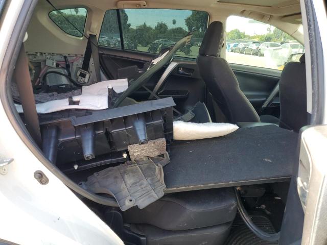 Photo 11 from auction – 2017 TOYOTA RAV4 XLE with VIN JTMWFREV2HJ718284