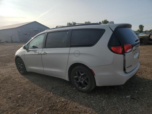 Photo 2 from auction – 2019 CHRYSLER PACIFICA LIMITED with VIN 2C4RC1GG6KR617614