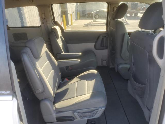Photo 11 from auction – 2010 CHRYSLER TOWN & COU with VIN 2A4RR5D18AR212899