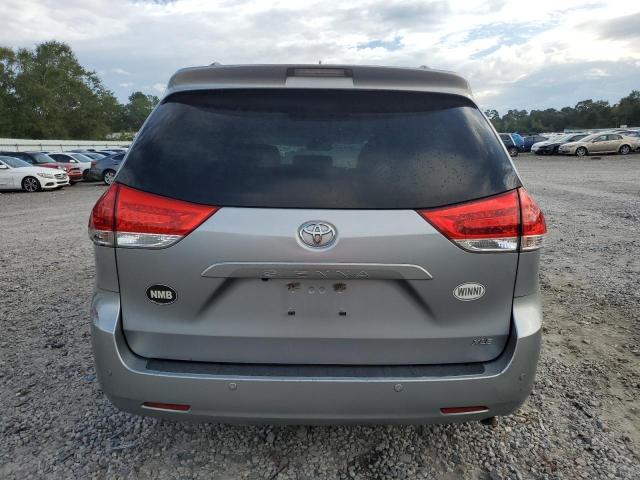 Photo 6 from auction – 2013 TOYOTA SIENNA XLE with VIN 5TDYK3DC8DS304733