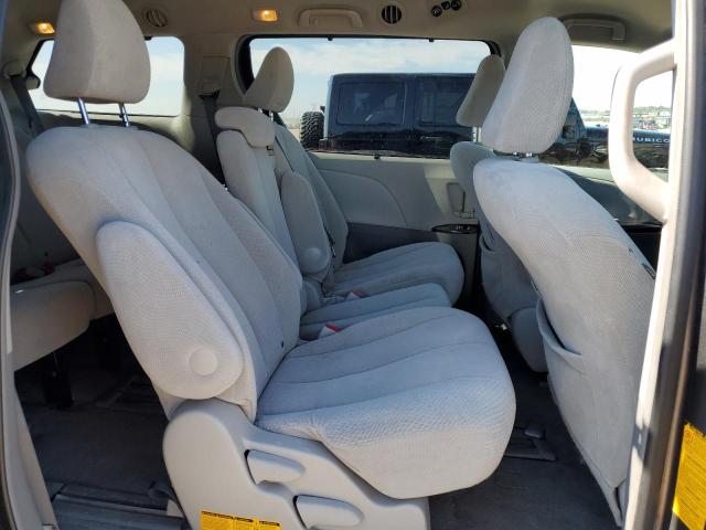 Photo 11 from auction – 2011 TOYOTA SIENNA LE with VIN 5TDKK3DC3BS059066