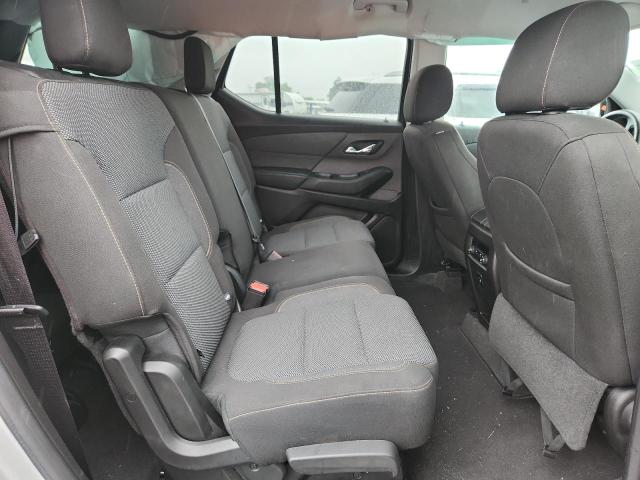 Photo 11 from auction – 2018 CHEVROLET TRAVERSE LS with VIN 1GNERFKWXJJ102389