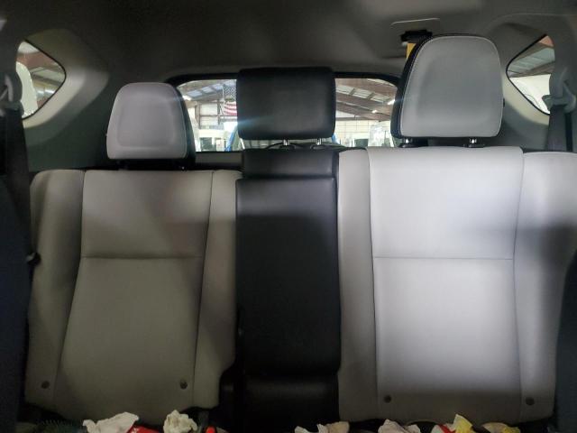 Photo 10 from auction – 2017 TOYOTA RAV4 LIMIT with VIN JTMDFREV3HD209777