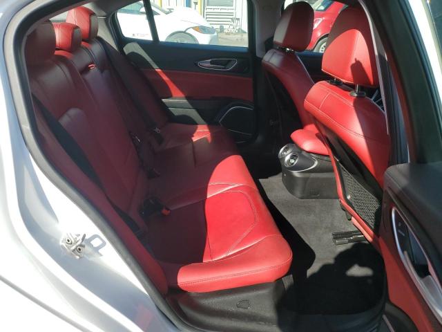 Photo 10 from auction – 2018 ALFA ROMEO GIULIA with VIN ZARFAEBN4J7582423