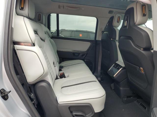 Photo 11 from auction – 2024 RIVIAN R1S ADVENT with VIN 7PDSGBBA0RN044224