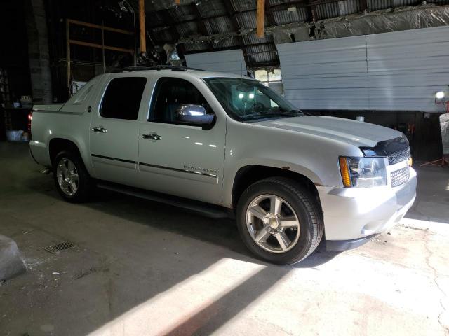Photo 4 from auction – 2013 CHEVROLET AVALANCHE with VIN 3GNTKGE78DG245207