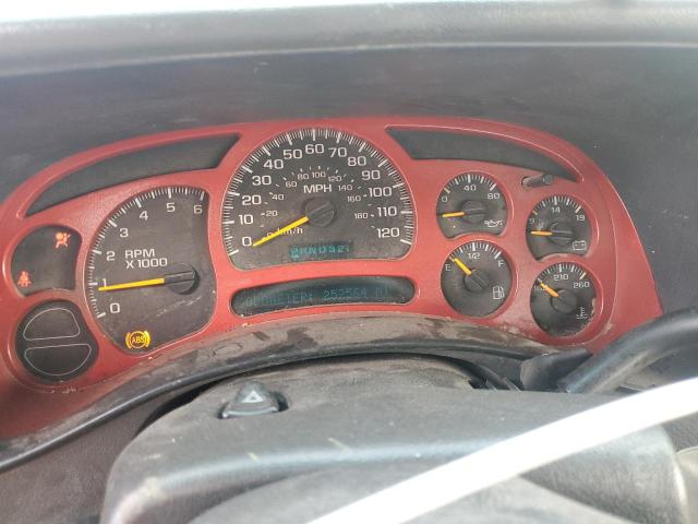 Photo 9 from auction – 2005 CHEVROLET SILVERADO with VIN 2GCEC13T151252134