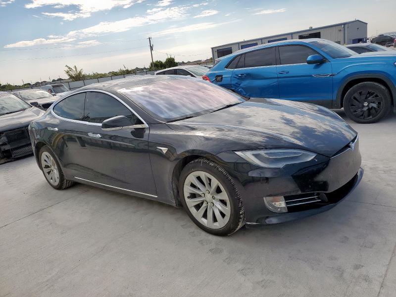 Photo 4 from auction – 2017 TESLA MODEL S with VIN 5YJSA1E27HF227883
