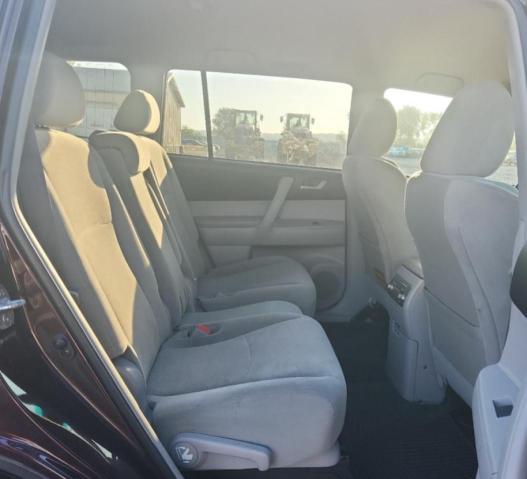 Photo 10 from auction – 2011 TOYOTA HIGHLANDER with VIN 5TDBK3EH7BS065639
