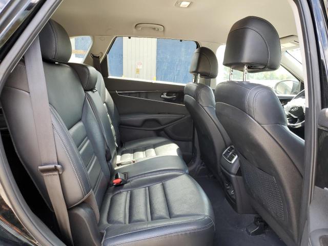 Photo 11 from auction – 2017 KIA SORENTO EX with VIN 5XYPHDA56HG323970