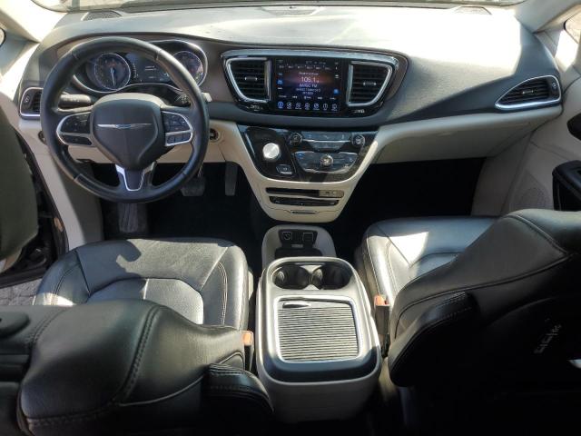 Photo 8 from auction – 2017 CHRYSLER PACIFICA T with VIN 2C4RC1EG5HR743913