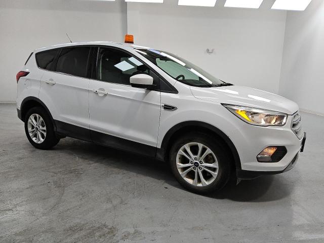 Photo 4 from auction – 2019 FORD ESCAPE SE with VIN 1FMCU9GD4KUA00864