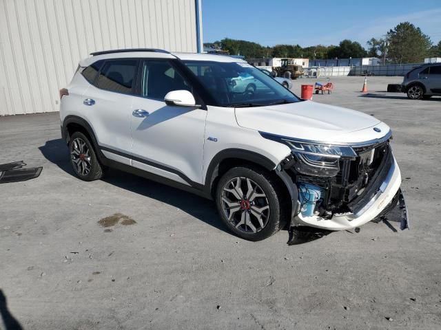 Photo 4 from auction – 2021 KIA SELTOS SX with VIN KNDETCA21M7164403