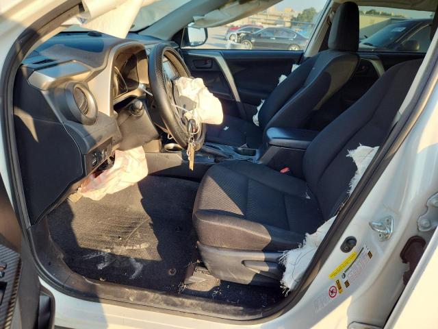 Photo 7 from auction – 2015 TOYOTA RAV4 LE with VIN JTMZFREV6FJ041153