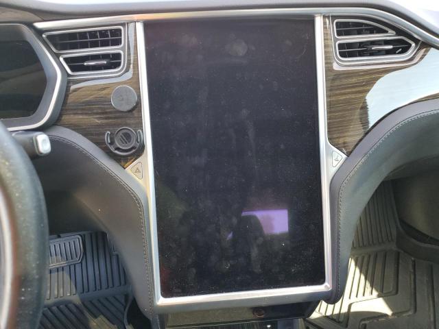 Photo 9 from auction – 2015 TESLA MODEL S 60 with VIN 5YJSA1S14FF080592