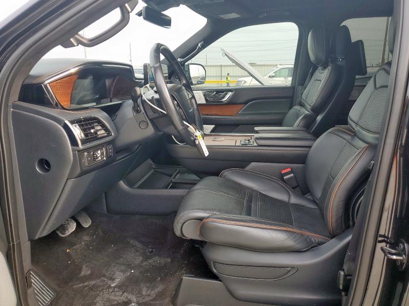 Photo 7 from auction – 2022 LINCOLN NAVIGATOR with VIN 5LMJJ2TTXNEL08458