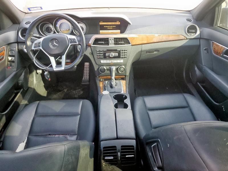 Photo 8 from auction – 2012 MERCEDES-BENZ C 250 with VIN WDDGF4HB4CR221908