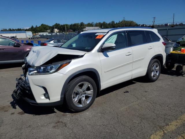 TOYOTA HIGHLANDER 2019 with VIN 5TDDZRFH3KS996032 - Photo from auction