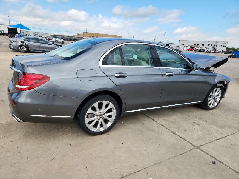 Photo 3 from auction – 2018 MERCEDES-BENZ E 300 with VIN WDDZF4JBXJA394332