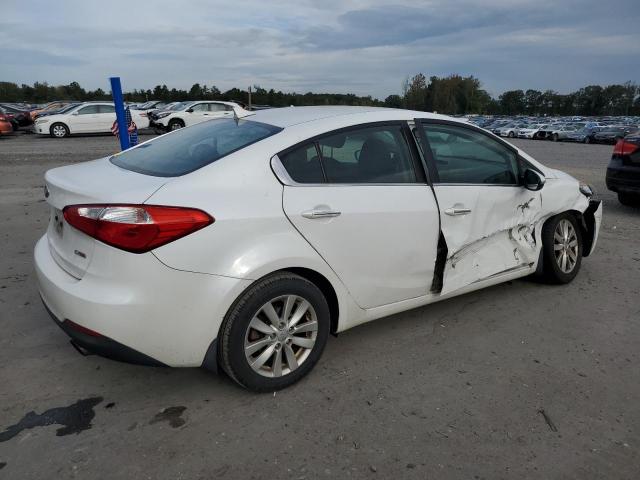 Foto 3 de la subasta – 2014 KIA FORTE EX con VIN KNAFX4A89E5106522