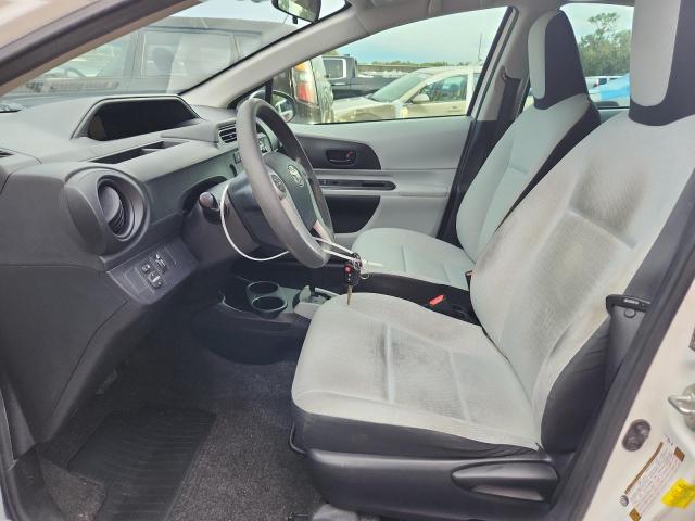 Photo 7 from auction – 2012 TOYOTA PRIUS C with VIN JTDKDTB35C1507366