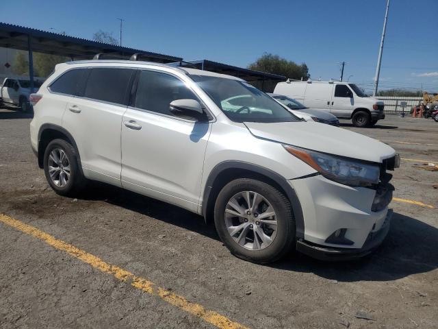 Photo 4 from auction – 2015 TOYOTA HIGHLANDER with VIN 5TDKKRFH5FS119107