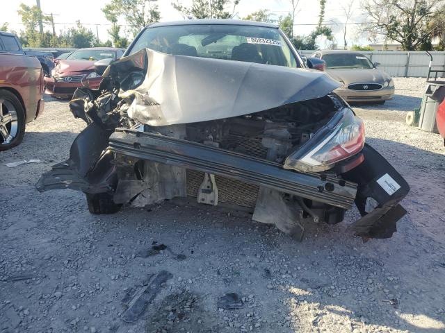 Photo 5 from auction – 2017 NISSAN SENTRA S with VIN 3N1AB7AP6HL656689