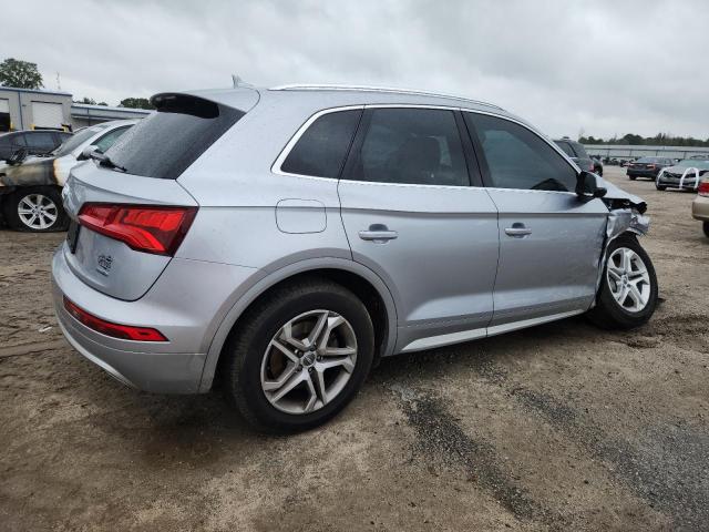 Photo 3 from auction – 2019 AUDI Q5 PREMIUM with VIN WA1ANAFY3K2113533