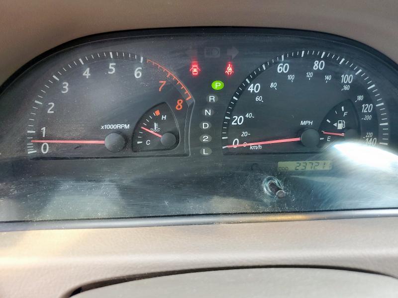 Photo 9 from auction – 2002 TOYOTA CAMRY LE with VIN 4T1BE30K92U037908