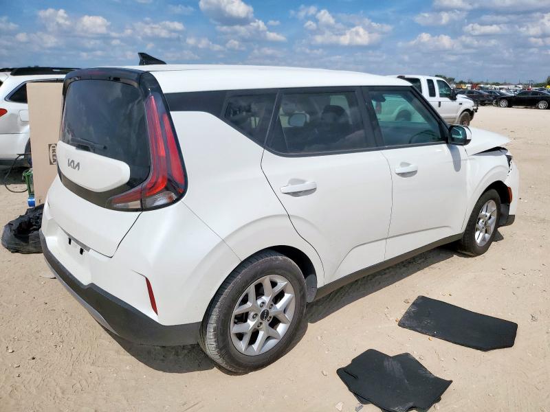 Photo 3 from auction – 2023 KIA SOUL LX with VIN KNDJ23AU1P7852182