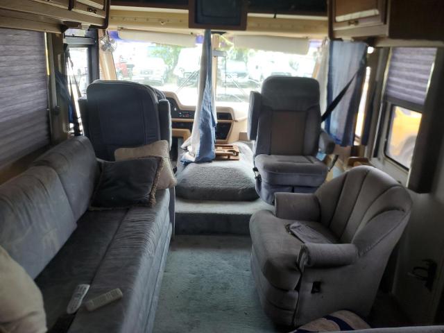 Photo 5 from auction – 1992 WINNEBAGO WINN with VIN 3FCMF53G7MJA01995