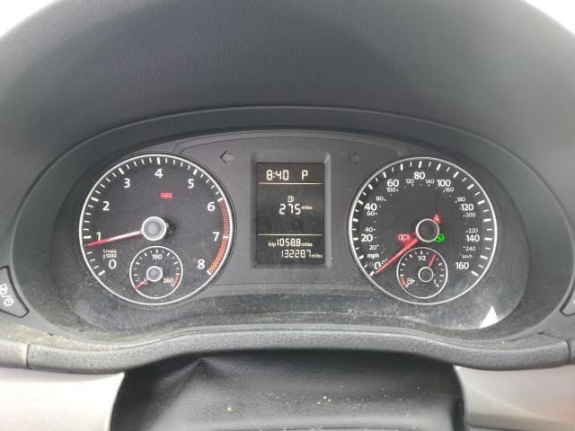 Photo 9 from auction – 2014 VOLKSWAGEN PASSAT S with VIN 1VWAP7A34EC024922