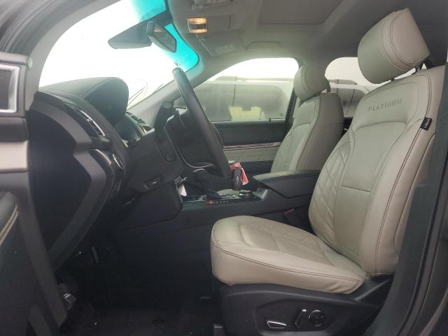 Фото 7 с аукциона – 2016 FORD EXPLORER PLATINUM с VIN 1FM5K8HT7GGA75286