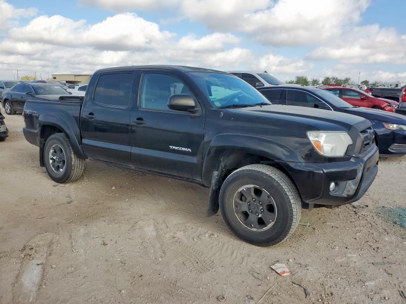 Photo 4 from auction – 2015 TOYOTA TACOMA DOU with VIN 3TMLU4EN3FM183879