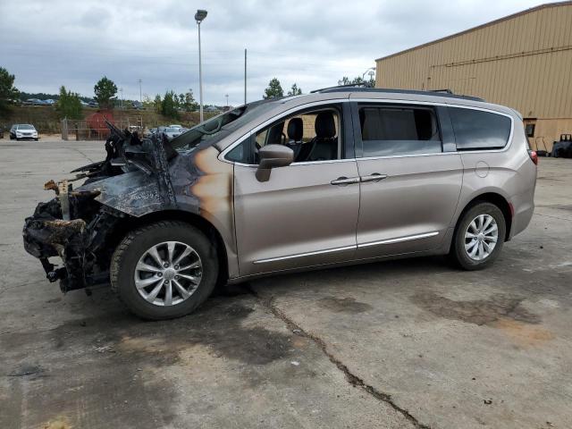 CHRYSLER PACIFICA TOURING L 2017 with VIN 2C4RC1BG5HR535762 - Photo from auction