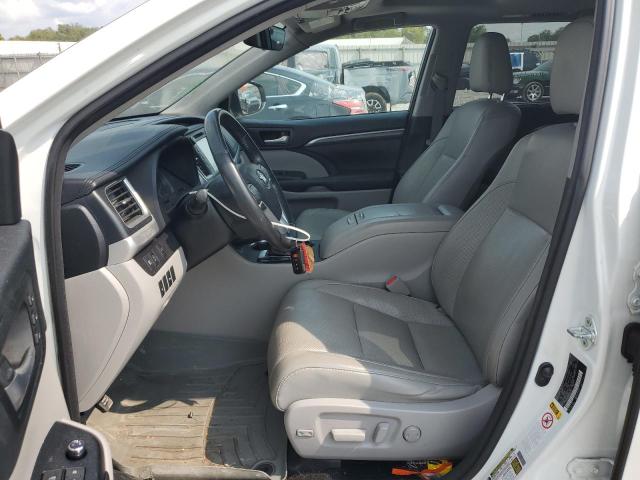 Photo 7 from auction – 2017 TOYOTA HIGHLANDER with VIN 5TDYZRFH2HS222042