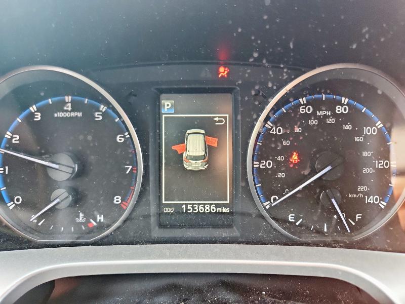 Photo 9 from auction – 2018 TOYOTA RAV4 LE with VIN JTMZFREV2JJ161704