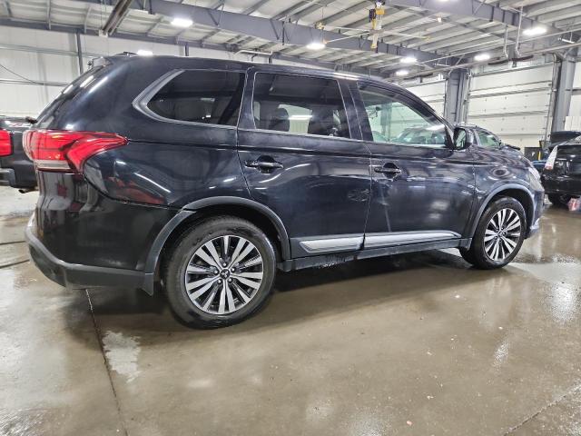 Photo 3 from auction – 2019 MITSUBISHI OUTLANDER with VIN JA4AZ3A35KZ029202