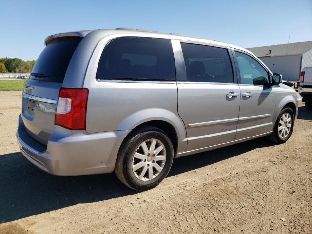Photo 3 from auction – 2016 CHRYSLER TOWN & COU with VIN 2C4RC1BGXGR189822