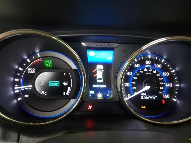 Photo 9 from auction – 2011 HYUNDAI SONATA HYB with VIN KMHEC4A42BA000774