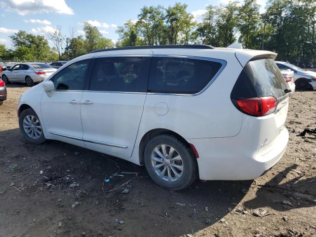 Photo 2 from auction – 2017 CHRYSLER PACIFICA T with VIN 2C4RC1BG7HR705104
