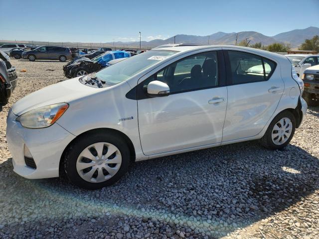 TOYOTA PRIUS C 2013 with VIN JTDKDTB3XD1535908 - Photo from auction