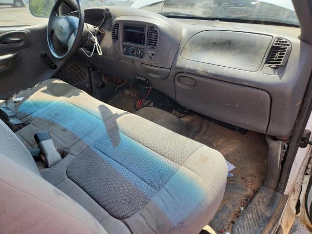 Photo 8 from auction – 2001 FORD F150 with VIN 1FTRF17W01NB97181