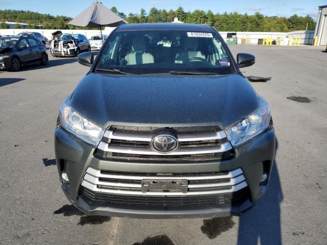 Photo 5 from auction – 2018 TOYOTA HIGHLANDER with VIN 5TDBZRFH3JS909509