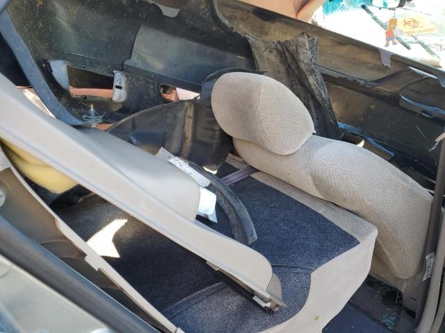 Photo 12 from auction – 2003 TOYOTA COROLLA CE with VIN 2T1BR32E43C141527