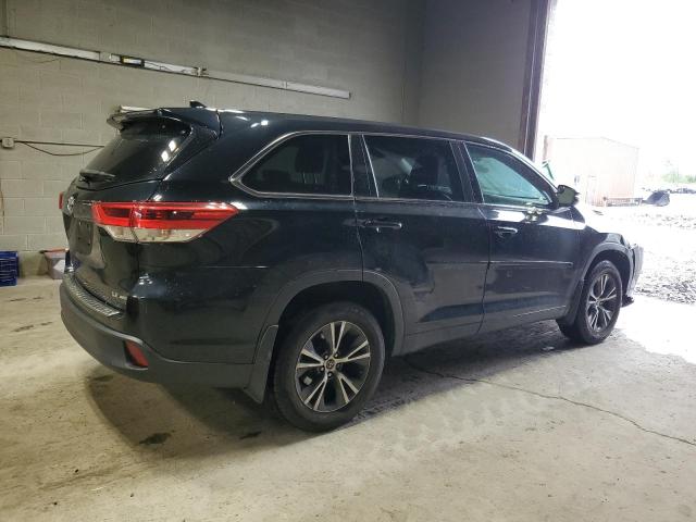 Photo 3 from auction – 2017 TOYOTA HIGHLANDER LE with VIN 5TDBZRFHXHS422379