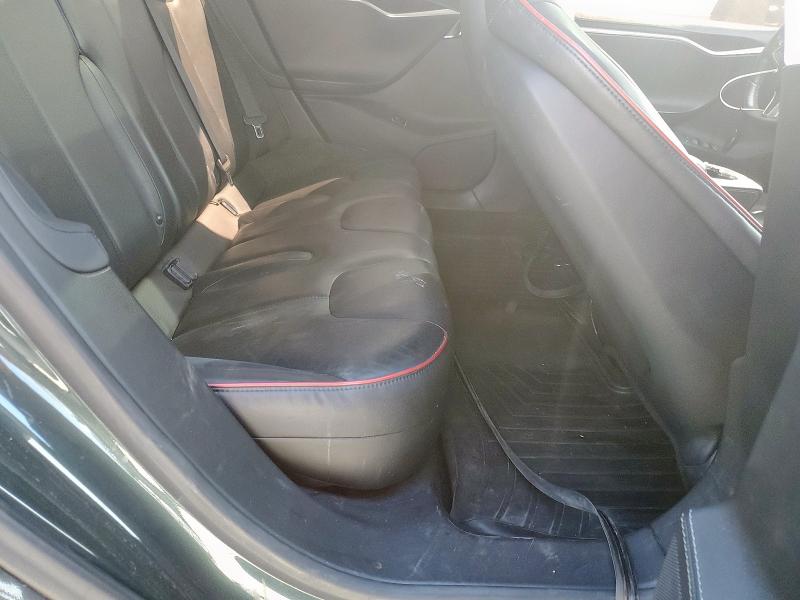 Photo 10 from auction – 2014 TESLA MODEL S with VIN 5YJSA1H13EFP50350